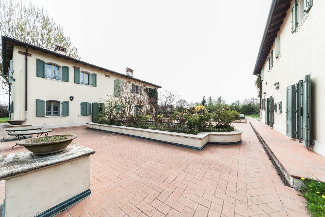 Il Borgo Di Minerva Hotell Minerbio Exteriör bild